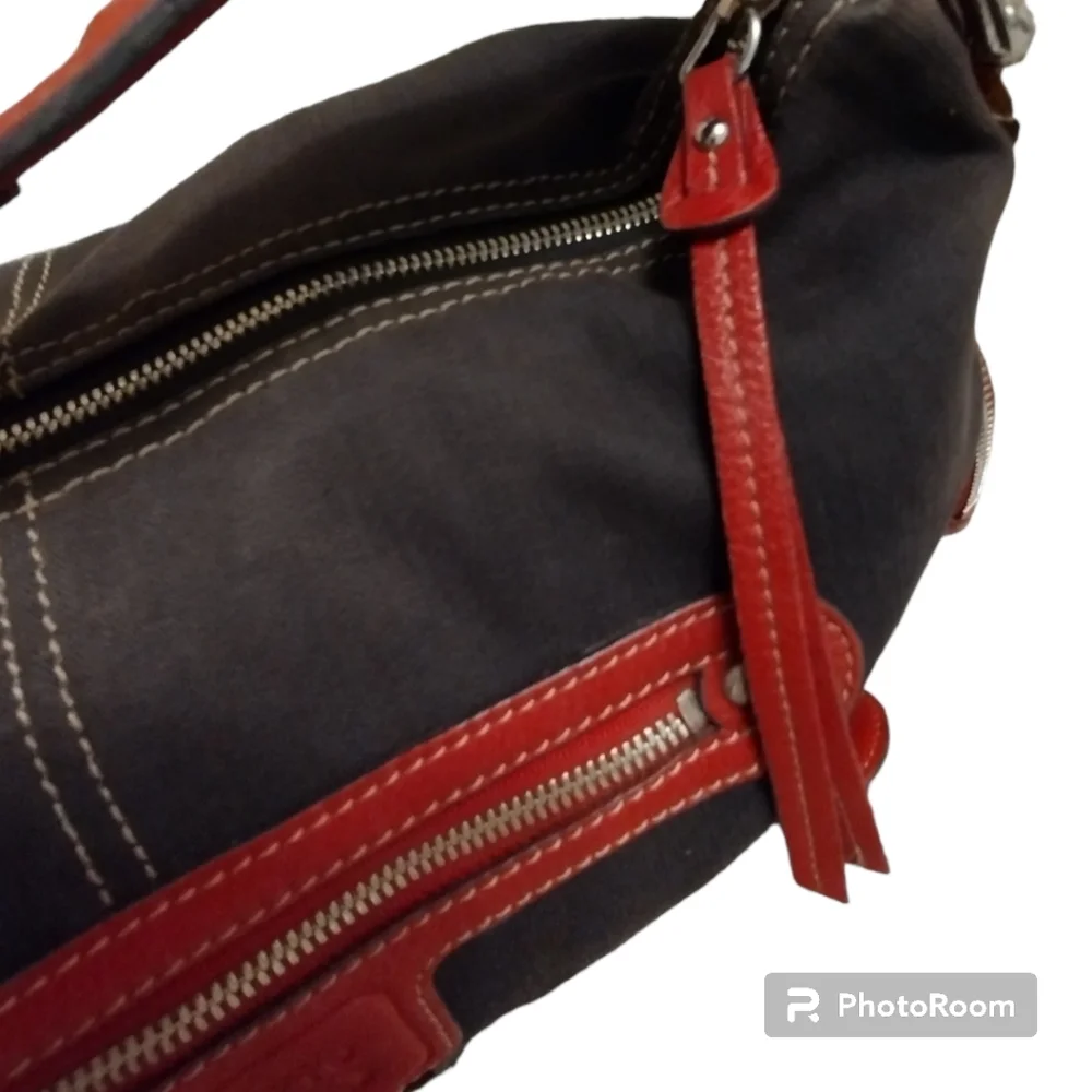 Iconic Y2K Energy: Rare Vintage Cettu Cargo Satchel